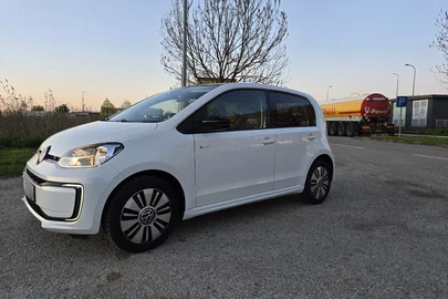 2020' Volkswagen Up! E-Up!