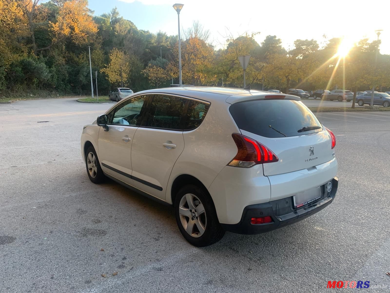 2014' Peugeot 3008 1,6 Hdi photo #2