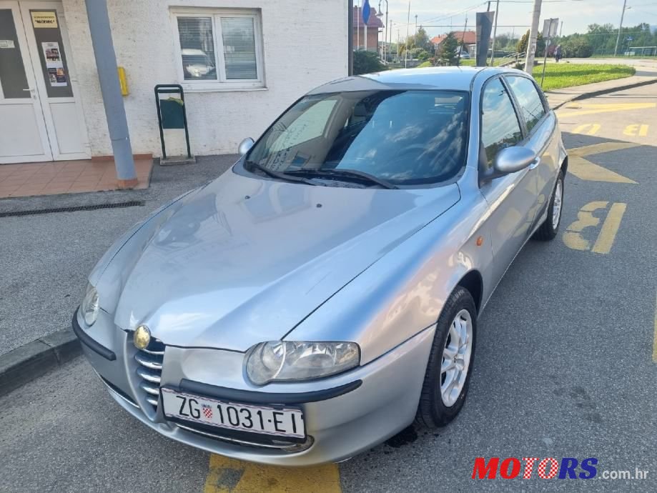 2003' Alfa Romeo 147 1,6 Ts photo #1