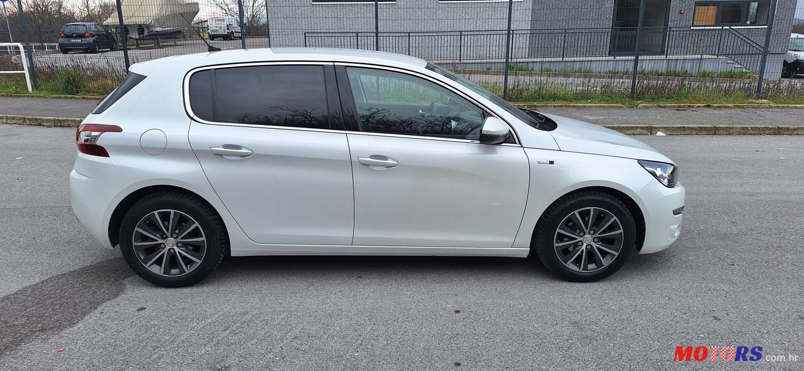2016' Peugeot 308 1,6 Bluehdi photo #3