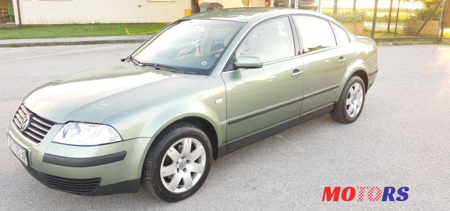 2004' Volkswagen Passat 1,9 Tdi photo #2