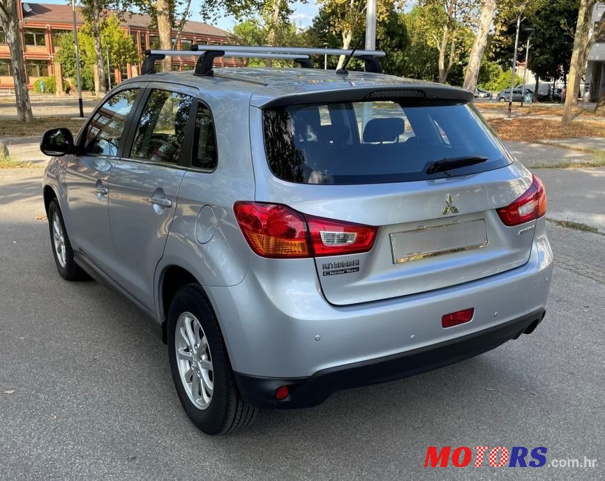 2014' Mitsubishi ASX photo #4