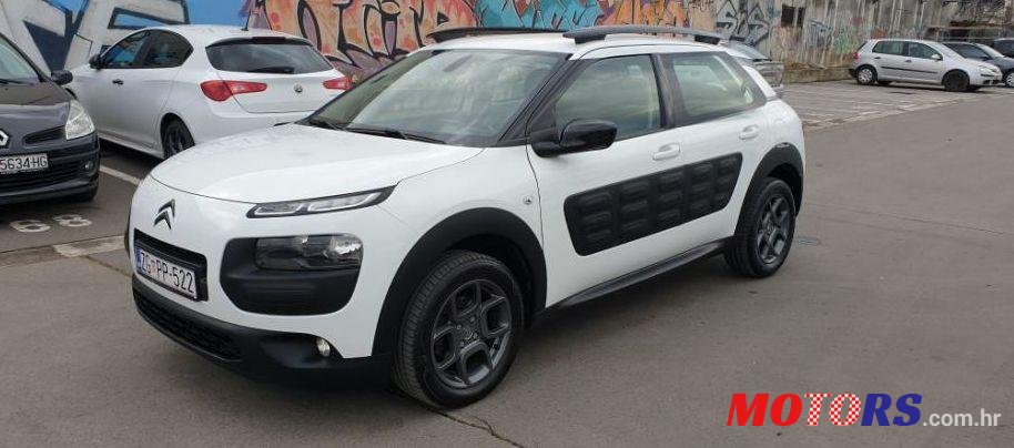 2017' Citroen C4 Cactus 1,6 Bluehdi photo #1