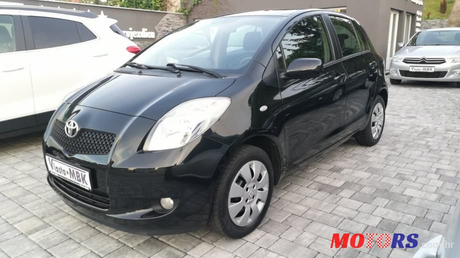 2007' Toyota Yaris photo #1