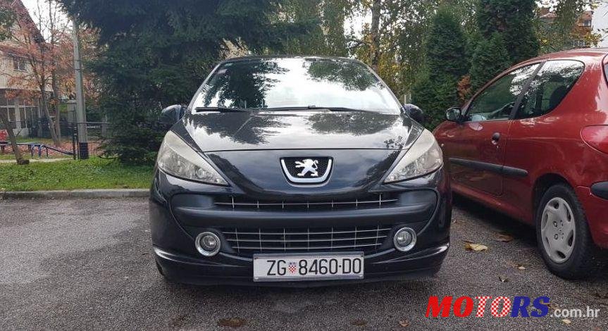 2008' Peugeot 207 1,6 16V Vti photo #1