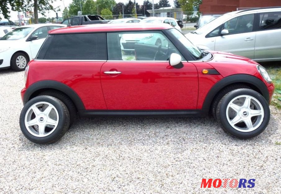 2009' MINI One 1.4 photo #1
