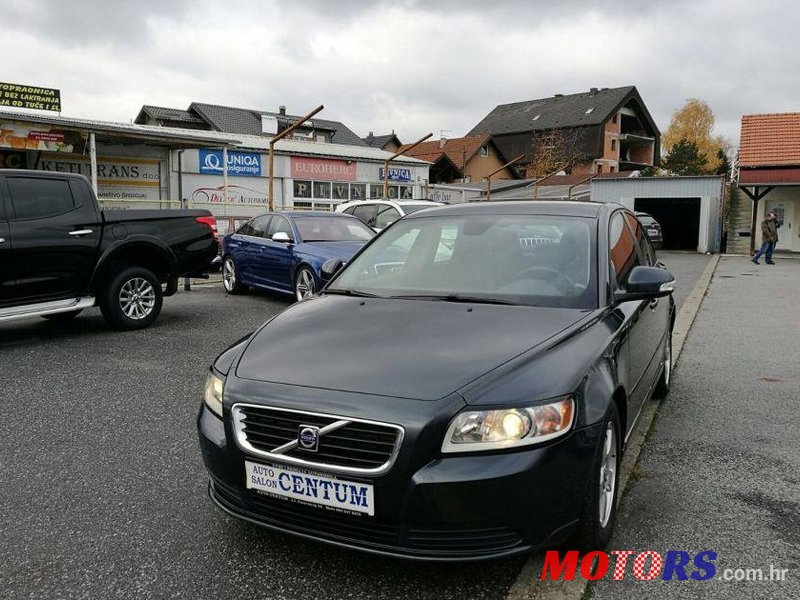 2010' Volvo S40 1,6 D photo #1