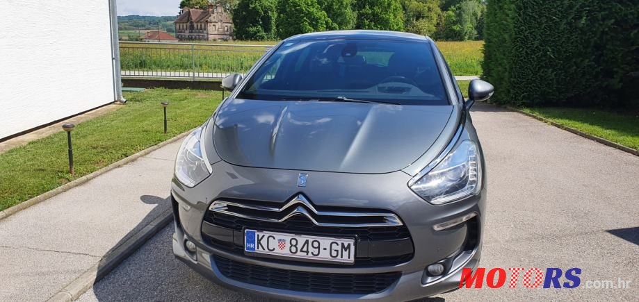 2013' Citroen DS5 Sport photo #4