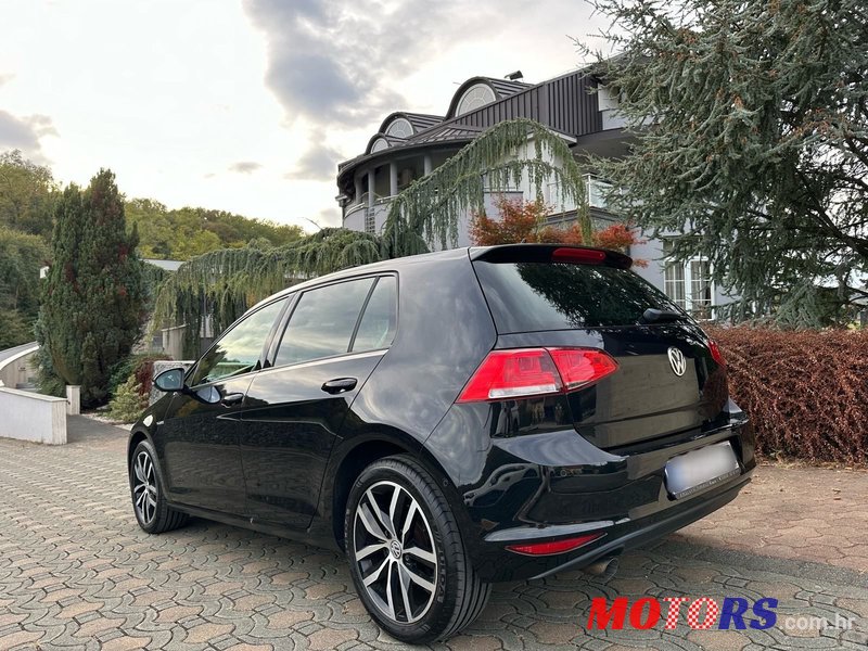 2014' Volkswagen Golf VII 1,6 Tdi Bmt photo #5