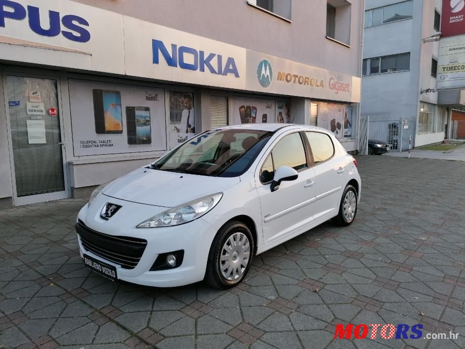 2011' Peugeot 207 1,6 Hdi photo #1