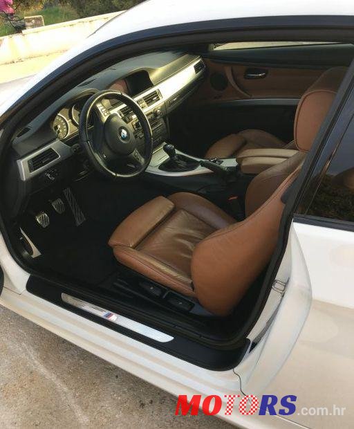 2009' BMW Serija 3 Coupe 320D photo #2