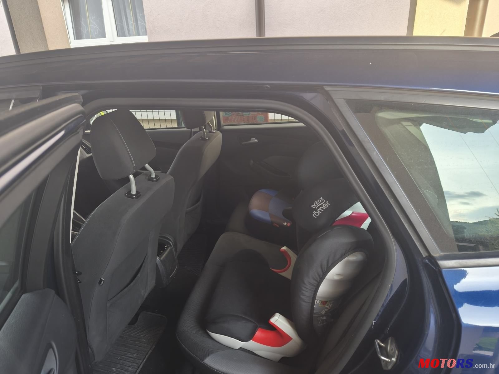 2013' Ford Focus Karavan photo #2
