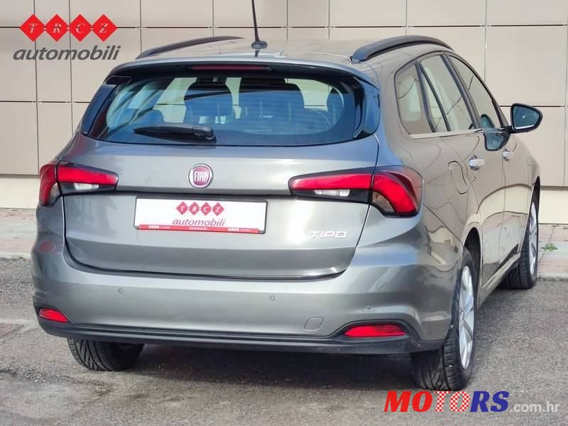 2017' Fiat Tipo photo #2