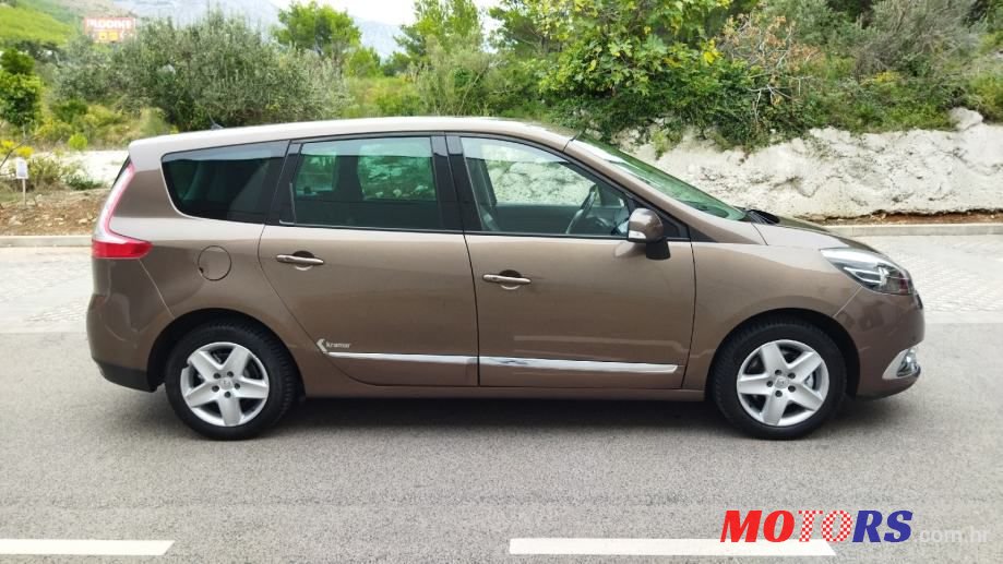 2016' Renault Grand Scenic Dci 110 photo #5