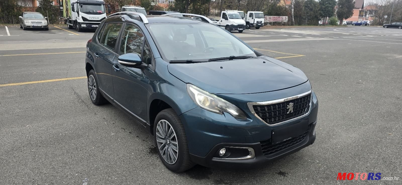 2017' Peugeot 2008 1,2 photo #2