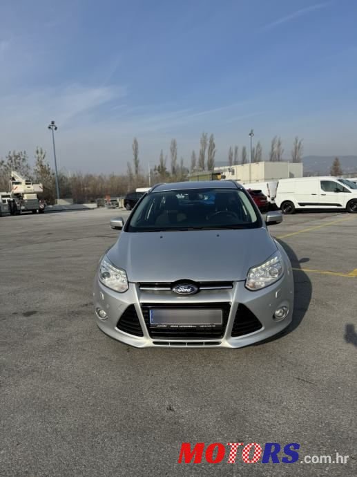 2013' Ford Focus Karavan photo #2