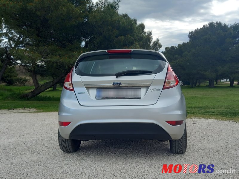 2013' Ford Fiesta photo #2