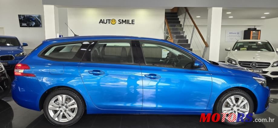 2020' Peugeot 308 Sw photo #5