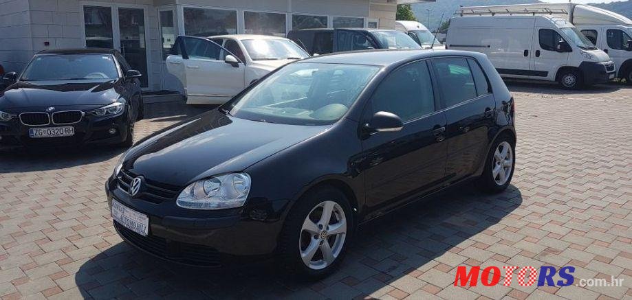 2008' Volkswagen Golf V 1,9 Tdi photo #1