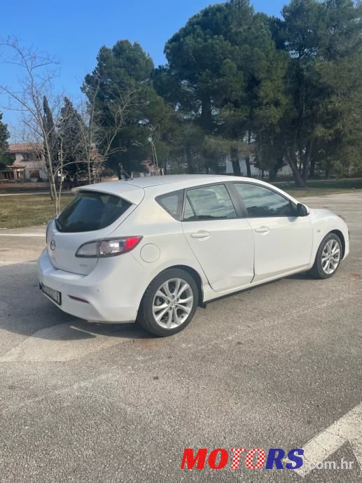 2011' Mazda 3 Sport photo #3