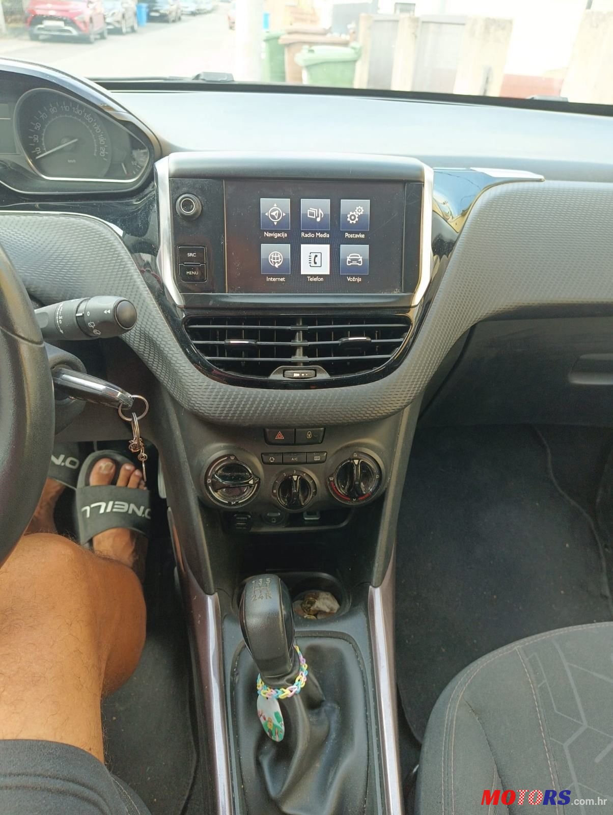 2015' Peugeot 2008 1,6 E-Hdi photo #6