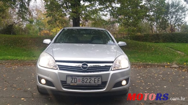 2009' Opel Astra photo #5