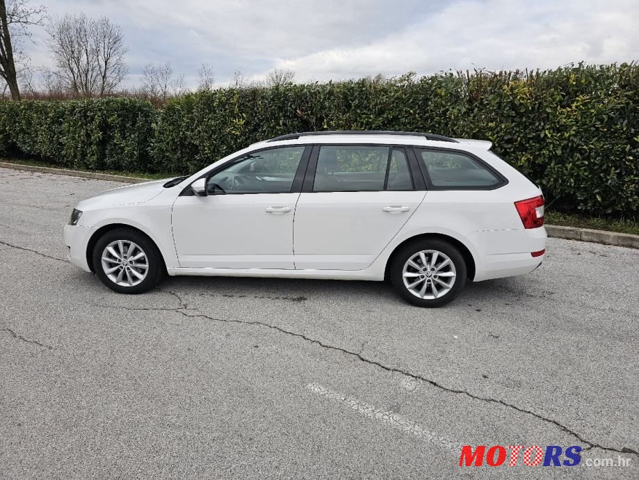 2016' Skoda Octavia Combi photo #2