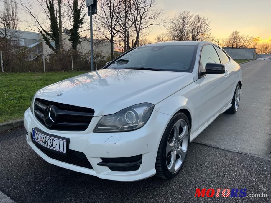 2013' Mercedes-Benz C-Klasa 220 photo #1
