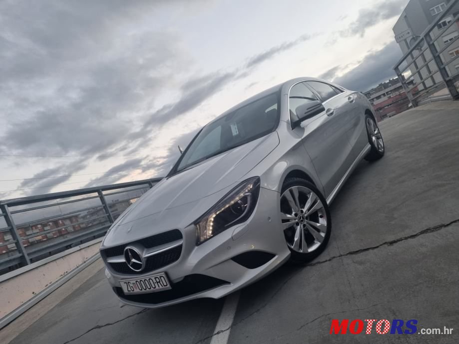 2014' Mercedes-Benz Cla Klasa 180 photo #3