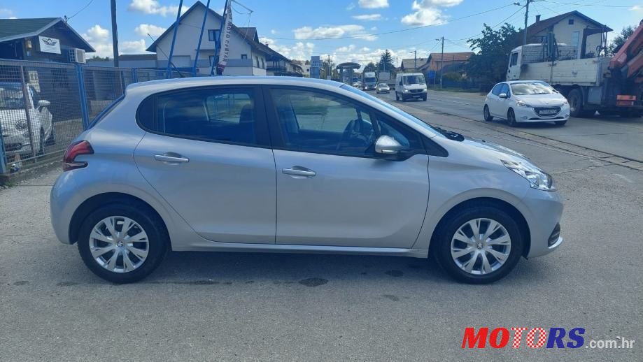 2018' Peugeot 208 photo #4