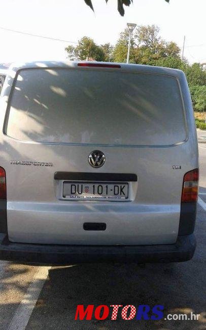 2006' Volkswagen Transporter photo #1