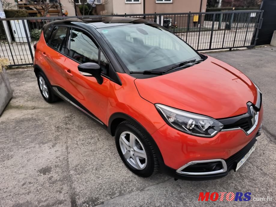 2014' Renault Captur Tce 120 Edc photo #2