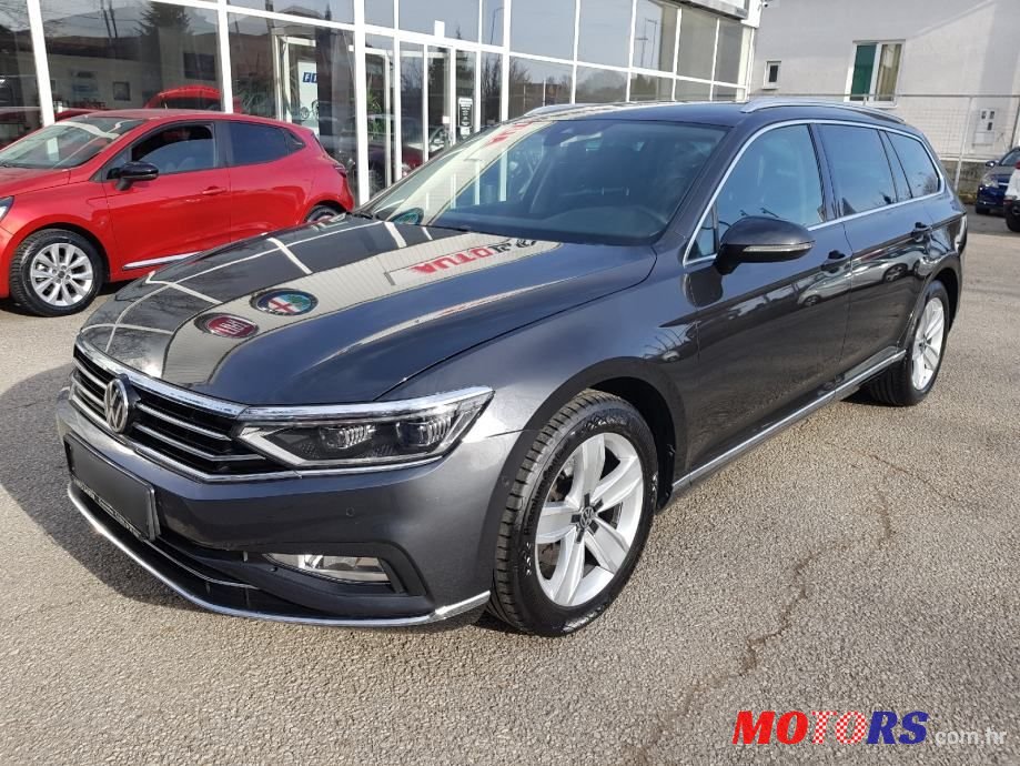 2020' Volkswagen Passat Variant photo #1