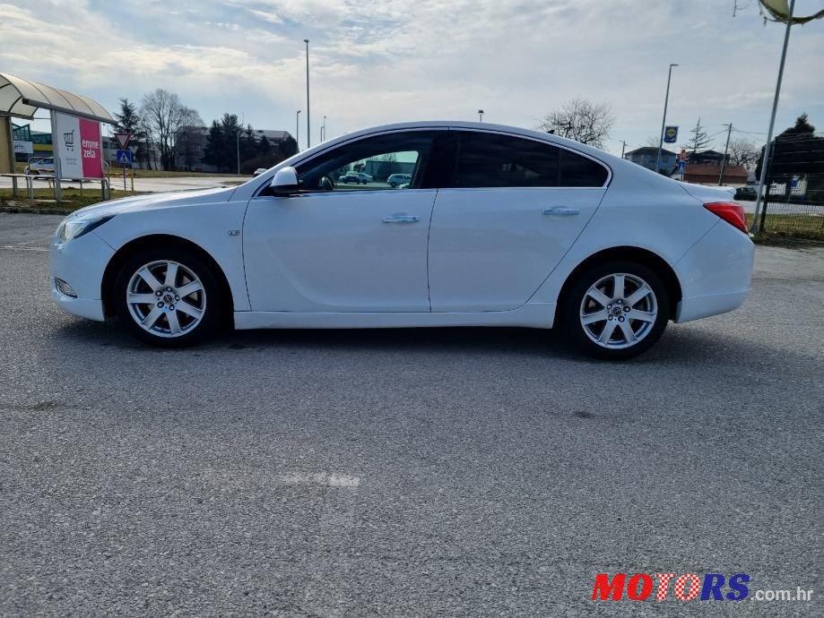 2010' Opel Insignia 2,0 Cdti photo #3