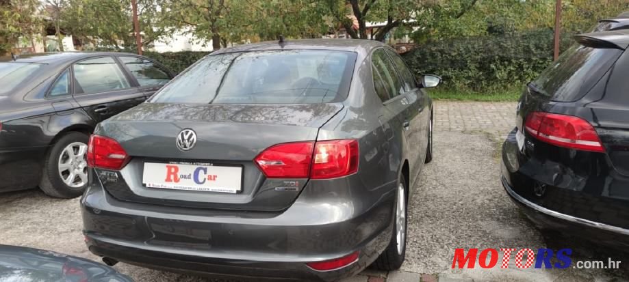 2012' Volkswagen Jetta 1,6 Tdi photo #3