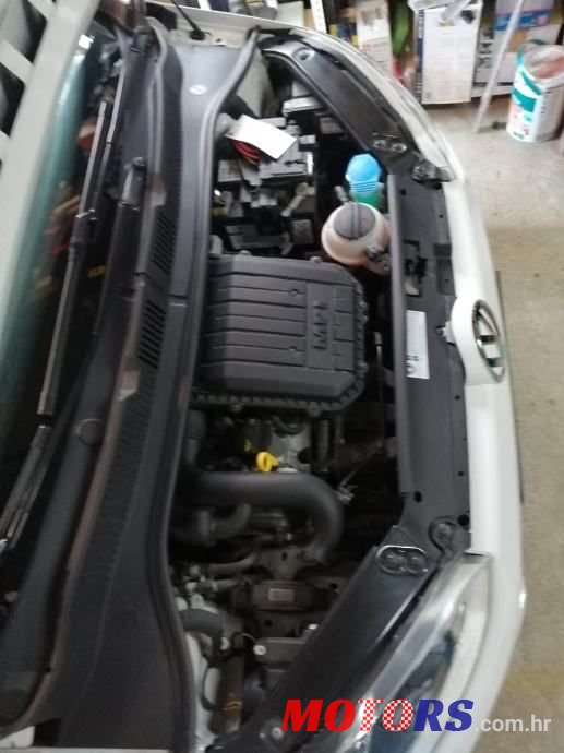 2014' Volkswagen Up! 1,0 Up! photo #5