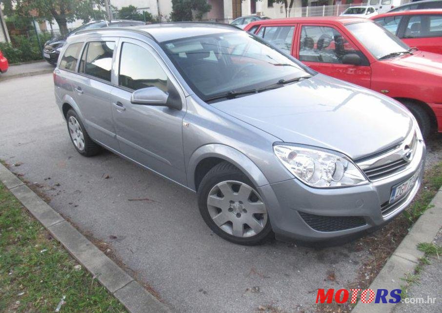 2007' Opel Astra 1,6 16V Sport photo #1