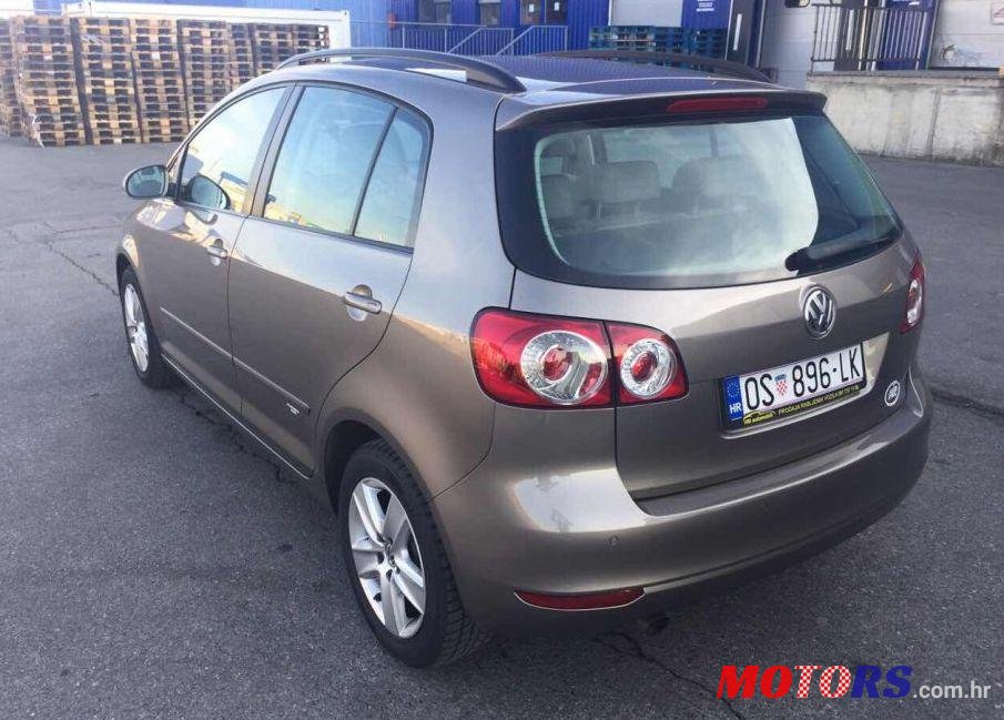 2009' Volkswagen Golf Plus 1,6 Tdi photo #2