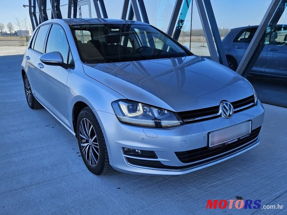 2014' Volkswagen Golf VII 1,6 Tdi Bmt photo #2