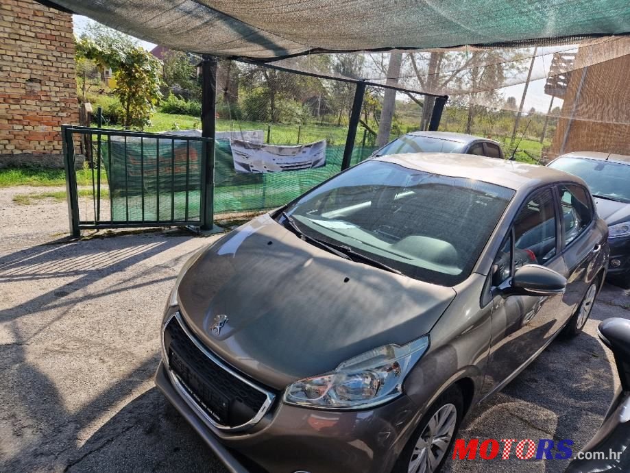 2014' Peugeot 208 1,4 Hdi photo #2