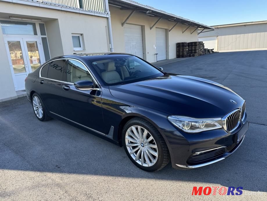 2016' BMW Serija 7 740D photo #2