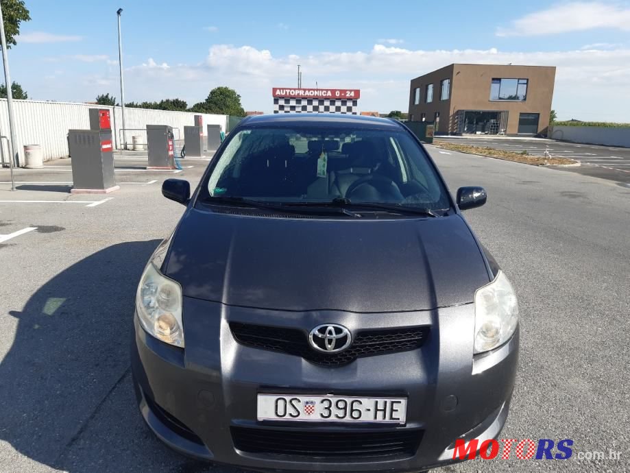 2008' Toyota Auris 1,4 Vvt-I photo #3