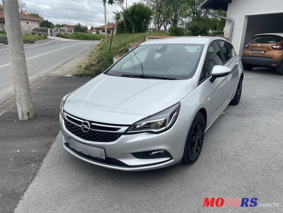 2017' Opel Astra 1.6 Cdti photo #3