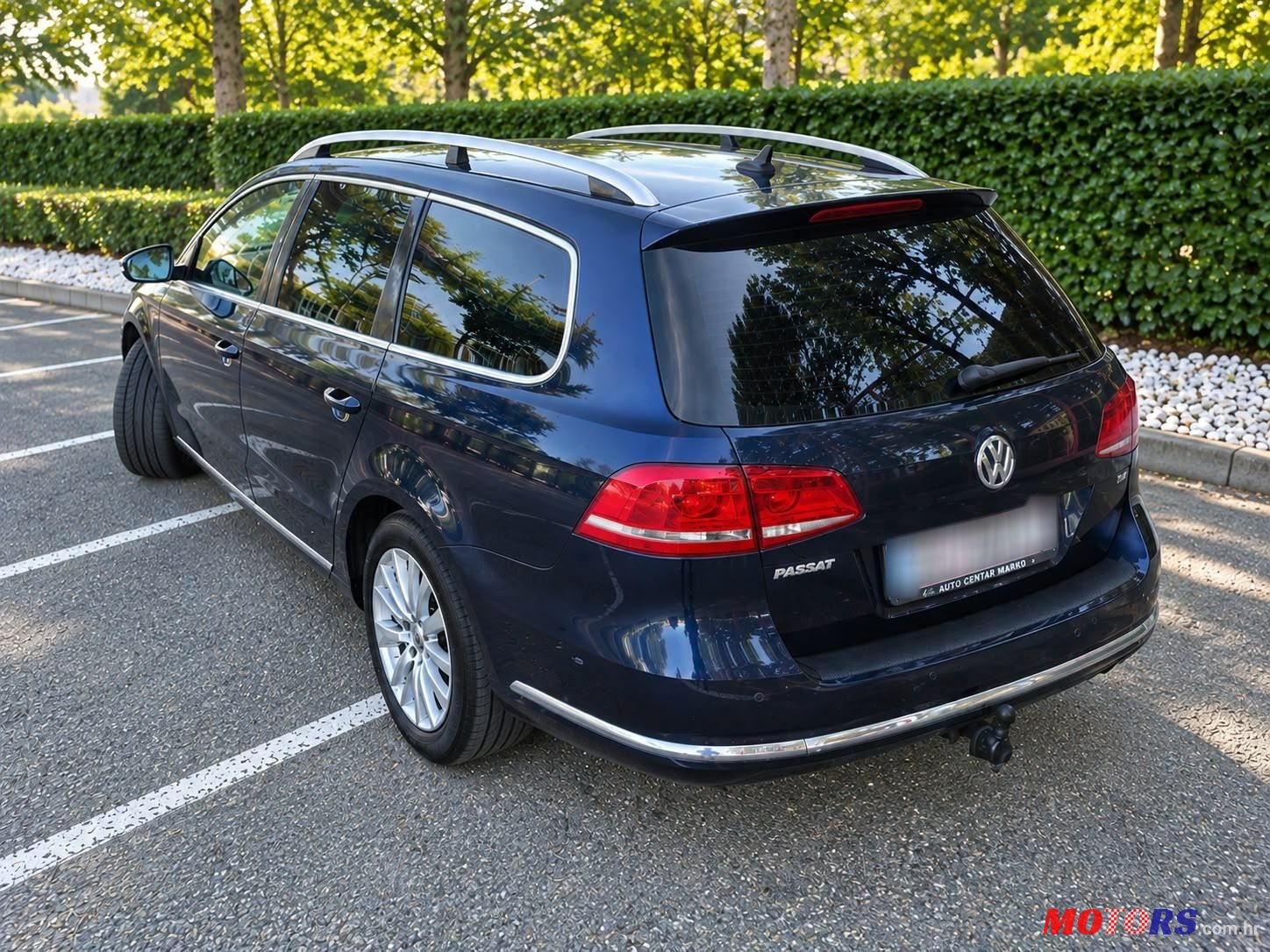 2012' Volkswagen Passat Variant photo #4