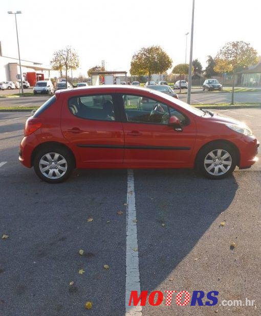 2007' Peugeot 207 1,4 16V photo #1