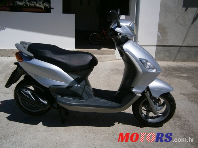 2009' Piaggio FLY 100 photo #1