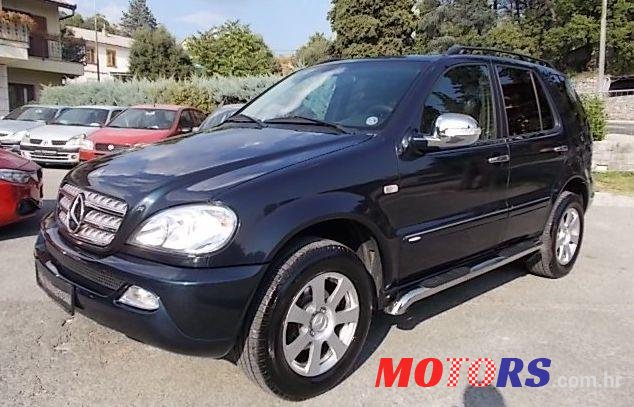 2000' Mercedes-Benz M Class Ml 320 photo #3