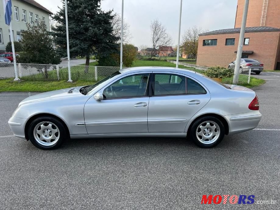 2002' Mercedes-Benz E-Klasa 220 Cdi photo #3
