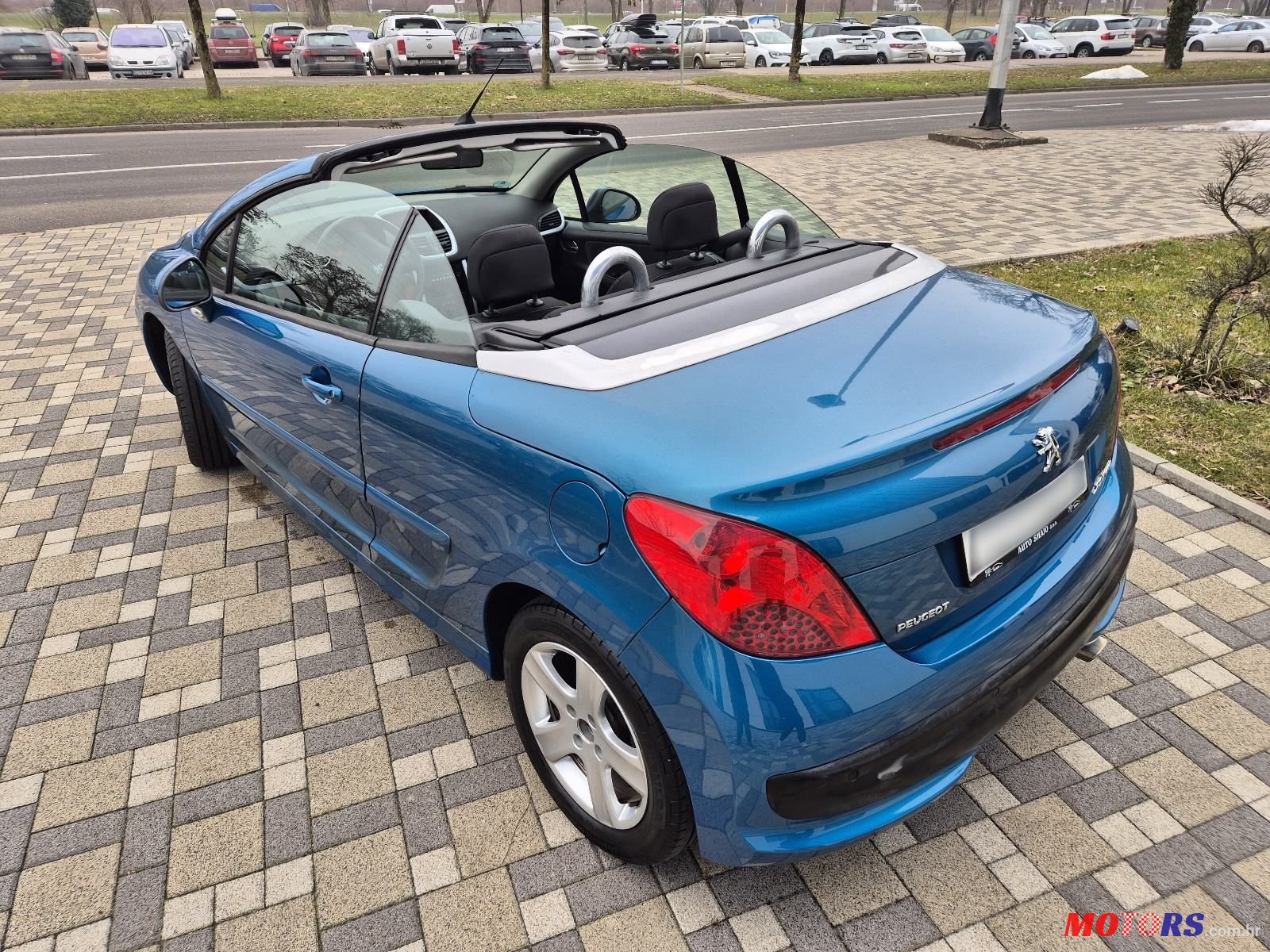 2009' Peugeot 207 Cc Sport 1,6 Hdi photo #5