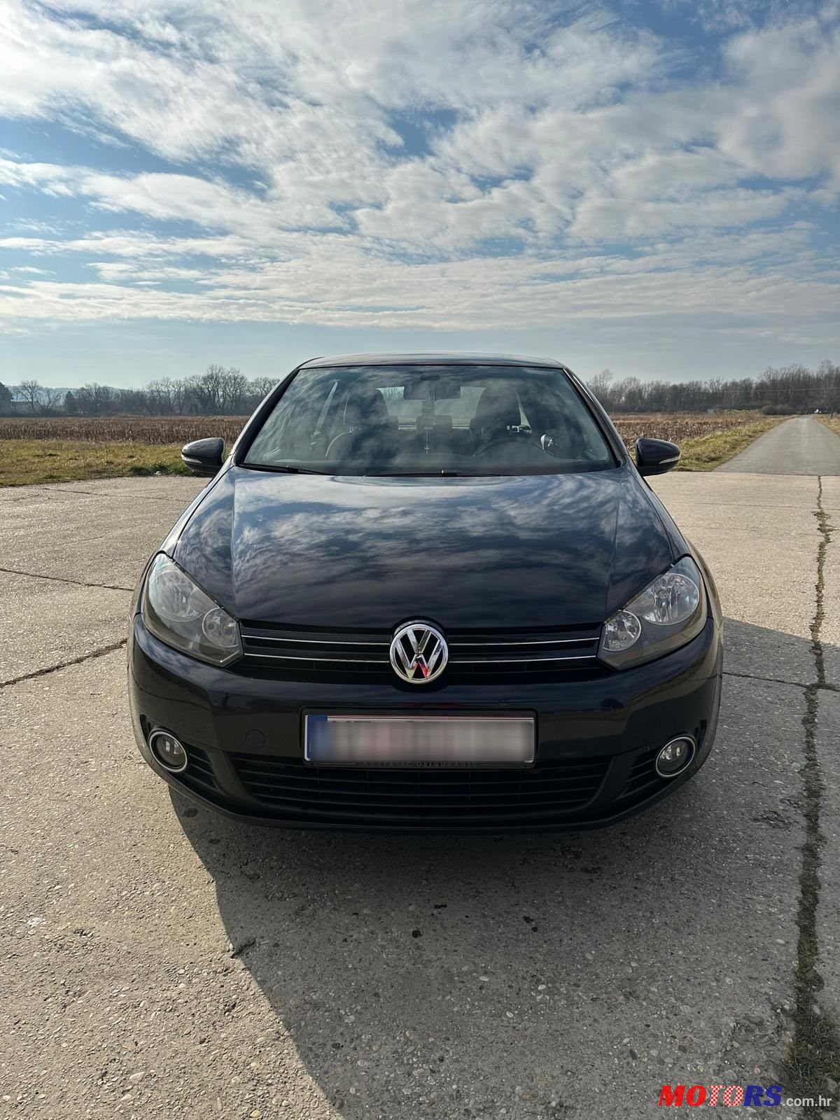 2010' Volkswagen Golf VI 1,6 Tdi photo #3